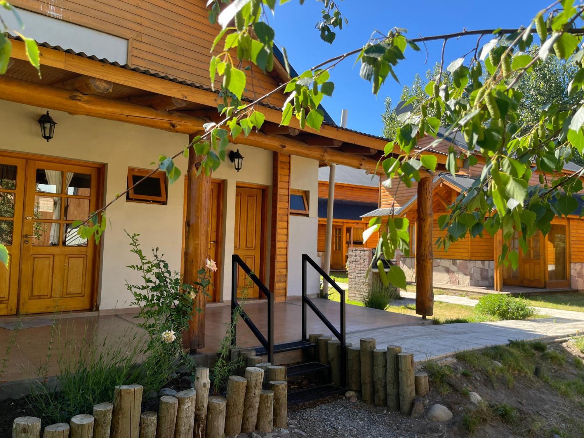 Complejo Hotelero Illihue - Cabanas & Hosteria Junín de los Andes 外观 照片